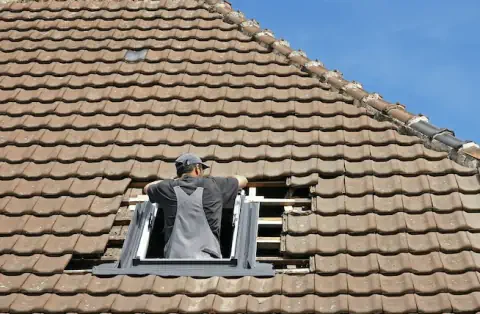 Pose de velux - Lamure-sur-Azergues